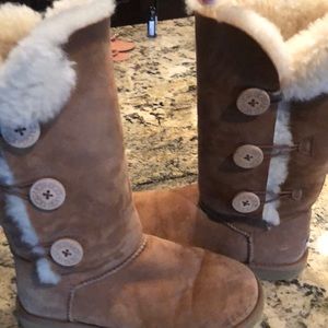 Women’s Ugg boots size 8